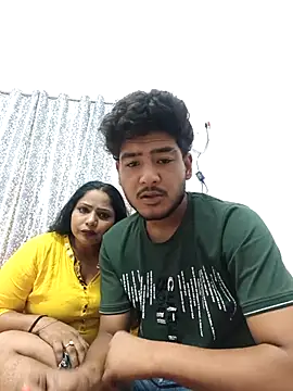Hotshot Love online show from 06-25-26, 01:05