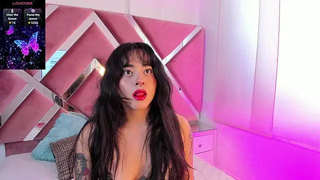 Elena Tylor online show from 06-20-26, 01:36