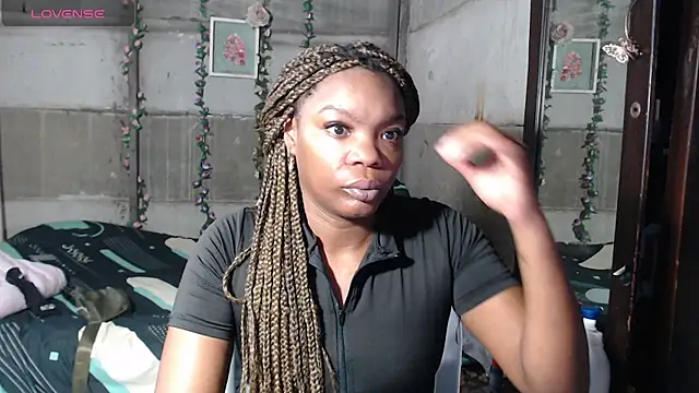 Snapshot of kenyaCocoa chatting on 06-01-26, 07:26 kenyaCocoa online show from 06-01-26, 07:26