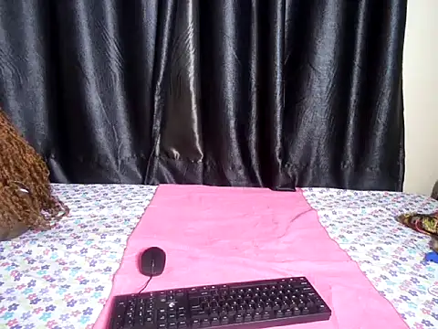 Snapshot of doll_prettie chatting on 07-07-26, 06:47 doll prettie online show from 07-07-26, 06:47
