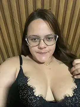 Snapshot of Laryssinha_69 chatting on 07-09-26, 12:42 Laryssinha 69 online show from 07-09-26, 12:42