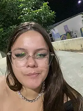Snapshot of Laryssinha_69 chatting on 07-12-26, 10:12 Laryssinha 69 online show from 07-12-26, 10:12