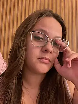 Snapshot of Laryssinha_69 chatting on 07-13-26, 11:40 Laryssinha 69 online show from 07-13-26, 11:40