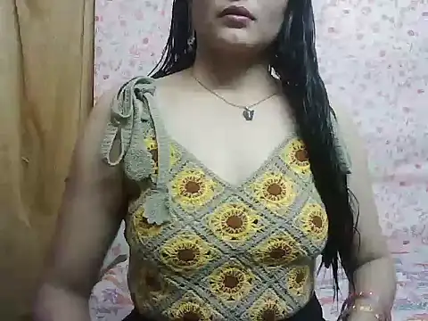 Snapshot of lustygirl01 chatting on 06-29-26, 03:12 lustygirl01 online show from 06-29-26, 03:12