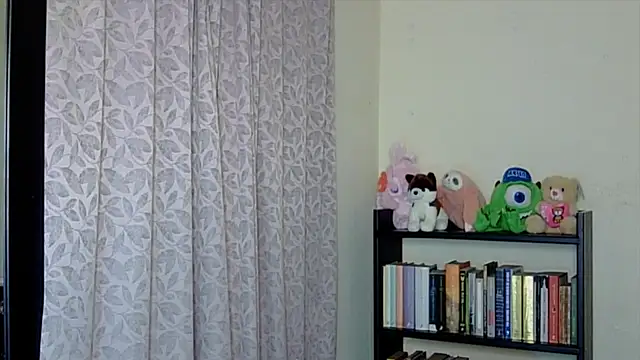 Snapshot of Kali_Hel chatting on 07-13-26, 04:15 Kali Hel online show from 07-13-26, 04:15