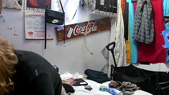 VanillaSnowcones online show from 07-19-26, 07:50