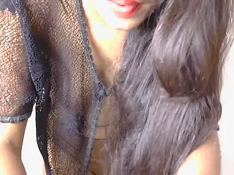 Snapshot of babe-_kammo chatting on 07-13-26, 06:05 babe- kammo online show from 07-13-26, 06:05