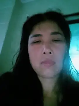 Snapshot of Hie103 chatting on 06-17-26, 11:45 Hie103 online show from 06-17-26, 11:45
