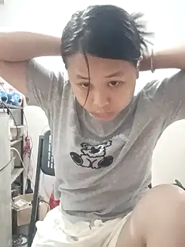 Snapshot of qiyan--mei chatting on 05-31-26, 02:02 qiyan--mei online show from 05-31-26, 02:02