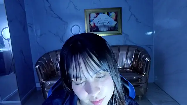 Snapshot of isabeau_s chatting on 07-24-26, 01:31 isabeau s online show from 07-24-26, 01:31