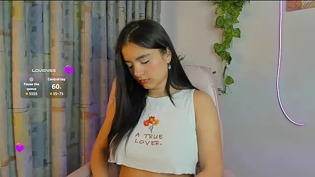 Zoe Queens online show from 07-08-26, 12:42