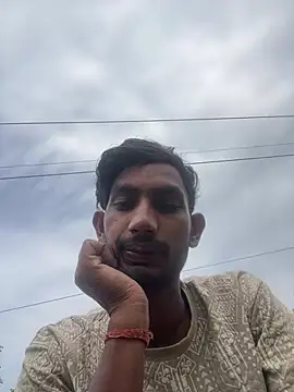 Snapshot of Roshan_78_R chatting on 05-31-26, 02:31 Roshan 78 R online show from 05-31-26, 02:31