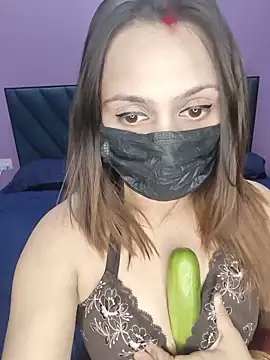 Dezler Queen online show from 05-24-26, 04:12