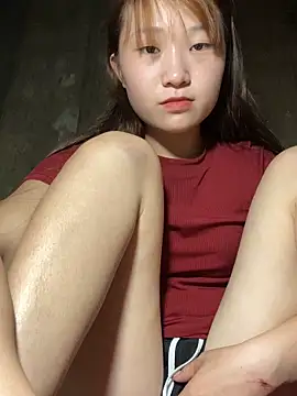 Snapshot of Malin_k9 chatting on 05-24-26, 03:17 Malin k9 online show from 05-24-26, 03:17