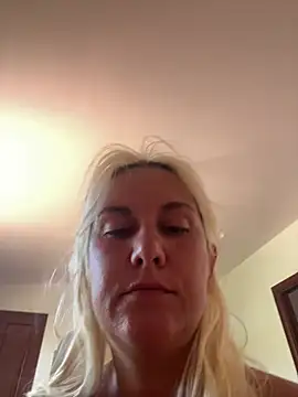 Sofia beee online show from 06-29-26, 10:15