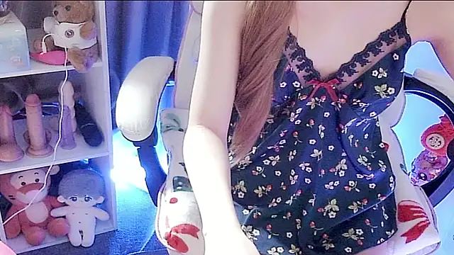 Jenny-Cake online show from 07-14-26, 05:34