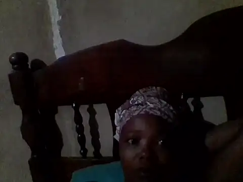 Snapshot of mommysmiley1234 chatting on 06-19-26, 02:16 mommysmiley1234 online show from 06-19-26, 02:16