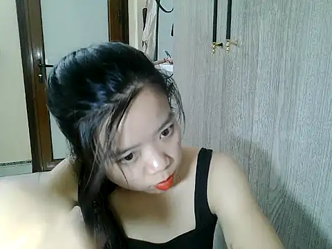 Snapshot of Nellid079 chatting on 06-05-26, 03:51 Nellid079 online show from 06-05-26, 03:51