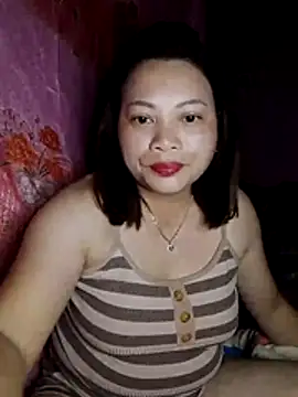 Snapshot of Qie_qir chatting on 07-03-26, 03:40 Qie qir online show from 07-03-26, 03:40