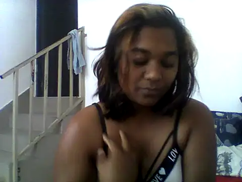 Snapshot of MiaReed667 chatting on 05-27-26, 09:17 MiaReed667 online show from 05-27-26, 09:17