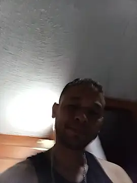 Men 05 online show from 06-10-26, 03:39