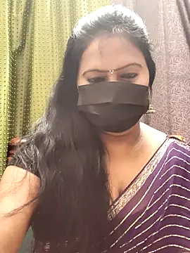 Snapshot of Meera_mia chatting on 06-08-26, 01:11 Meera mia online show from 06-08-26, 01:11