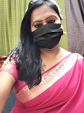 Snapshot of Meera_mia chatting on 07-06-26, 03:03 Meera mia online show from 07-06-26, 03:03