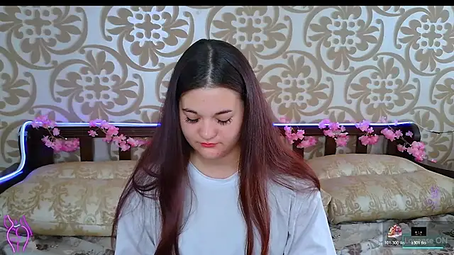 Snapshot of ElisesMuse chatting on 07-09-26, 12:09 ElisesMuse online show from 07-09-26, 12:09