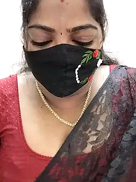Snapshot of Sindhu-31 chatting on 07-06-26, 05:59 Sindhu-31 online show from 07-06-26, 05:59