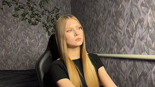 Snapshot of Alexxxia_ai chatting on 05-26-26, 01:40 Alexxxia ai online show from 05-26-26, 01:40