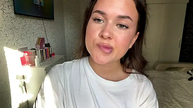 cuteshowy online show from 06-02-26, 10:39