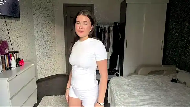cuteshowy online show from 06-13-26, 11:30