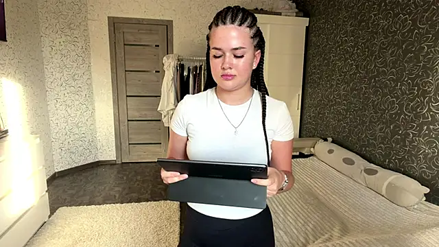 cuteshowy online show from 07-02-26, 11:38