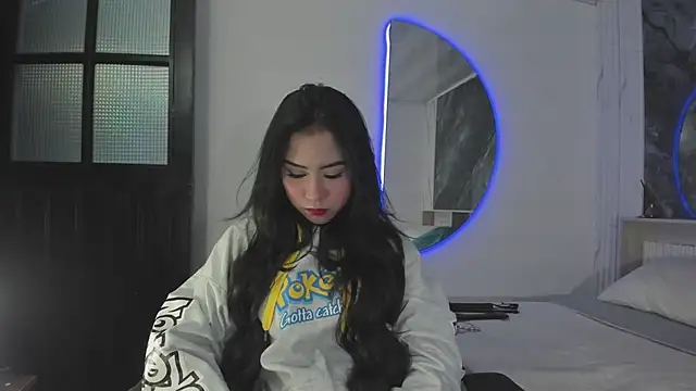 Snapshot of Kitty-Alice chatting on 05-31-26, 03:26 Kitty-Alice online show from 05-31-26, 03:26