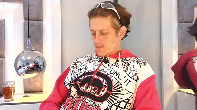 AnthonyStone  online show from 06-02-26, 07:49