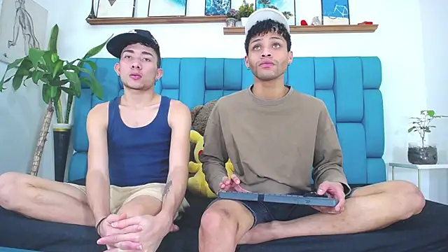 STRANGER BOYS online show from 06-26-26, 11:09