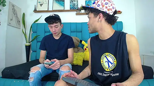 STRANGER BOYS online show from 06-29-26, 11:05