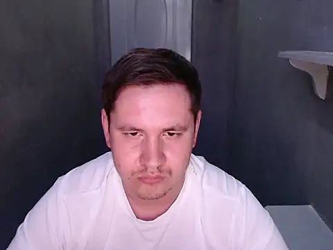 Snapshot of Max_Marlyn chatting on 06-07-26, 02:54 Max Marlyn online show from 06-07-26, 02:54