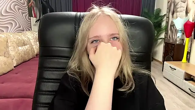 AnnyRocky online show from 07-17-26, 10:11