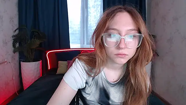 ModelGyrl online show from 05-29-26, 08:01