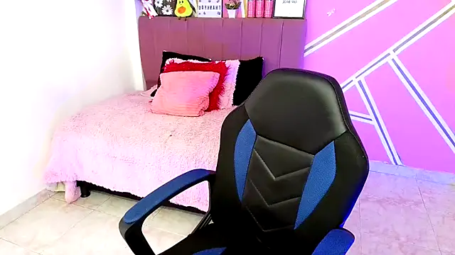 Barbie  sweet online show from 06-10-26, 01:21