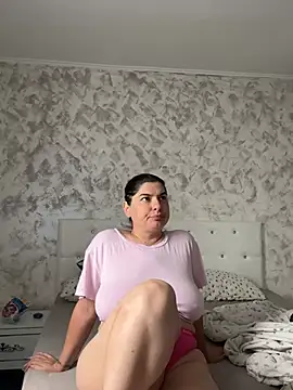 evaxxxcurvyxxx online show from 07-08-26, 12:53