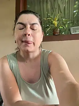 evaxxxcurvyxxx online show from 07-09-26, 05:33