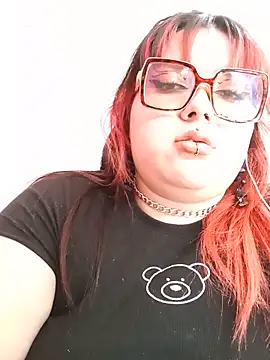 Snapshot of curvy_latina chatting on 06-26-26, 07:51 curvy latina online show from 06-26-26, 07:51