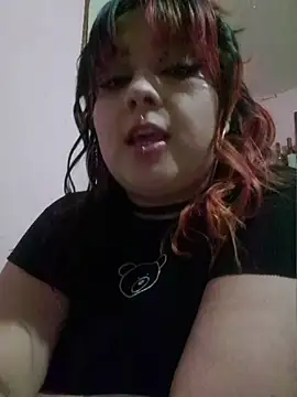 Snapshot of curvy_latina chatting on 07-23-26, 10:19 curvy latina online show from 07-23-26, 10:19
