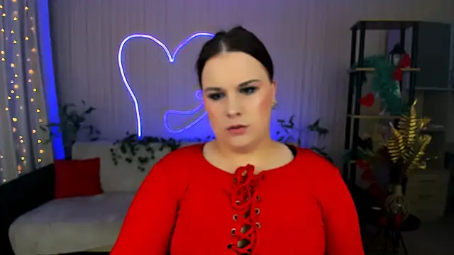 Snapshot of OliviaTwens chatting on 06-02-26, 03:08 OliviaTwens online show from 06-02-26, 03:08