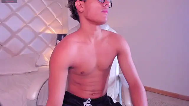MarcoDeluxxe online show from 05-27-26, 11:40