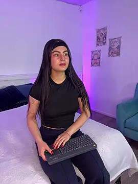 Snapshot of Aitana06 chatting on 06-26-26, 11:25 Aitana06 online show from 06-26-26, 11:25