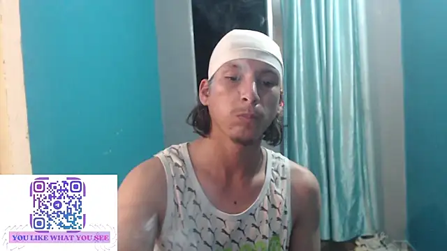 Snapshot of MrKingsaintx chatting on 07-04-26, 02:18 MrKingsaintx online show from 07-04-26, 02:18