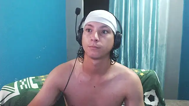 Snapshot of MrKingsaintx chatting on 07-21-26, 02:03 MrKingsaintx online show from 07-21-26, 02:03